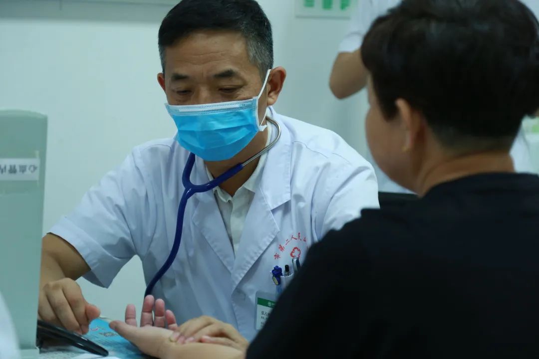 全國首批！遼西首例！葫蘆島市第二人民醫(yī)院心臟中心完成遼西首例Micra AV無導線起搏器植入術(shù)(圖1)
